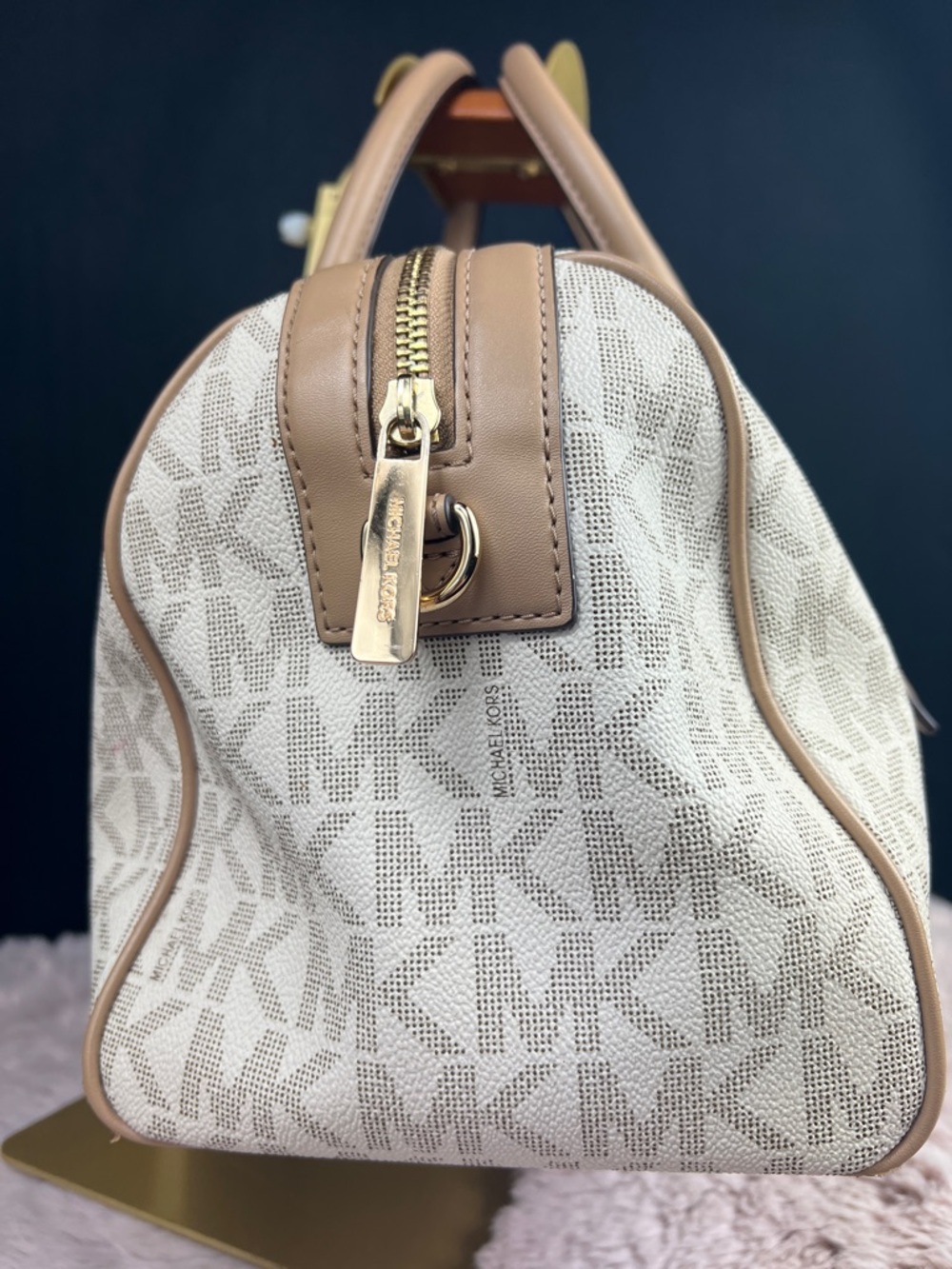 Michael Kors Bedford Travel Medium Duffle Satchel - Vanilla/Camel - Picture 4 of 10